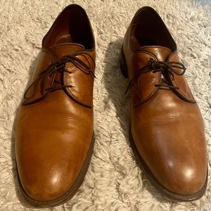 Allen Edmond brown leather dress shoes. Size 11